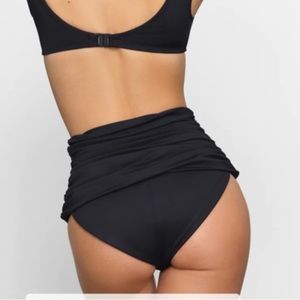 NWT Sculpting Swim Ruched High Waisted Bottoms In Onyx